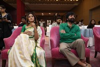 Bhartha Mahasayulaku Wignyapthi Blockbuster Meet